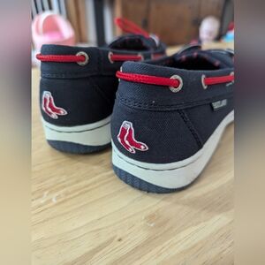 Women's Boston Red Sox Navy Boat Shoes, 9.5